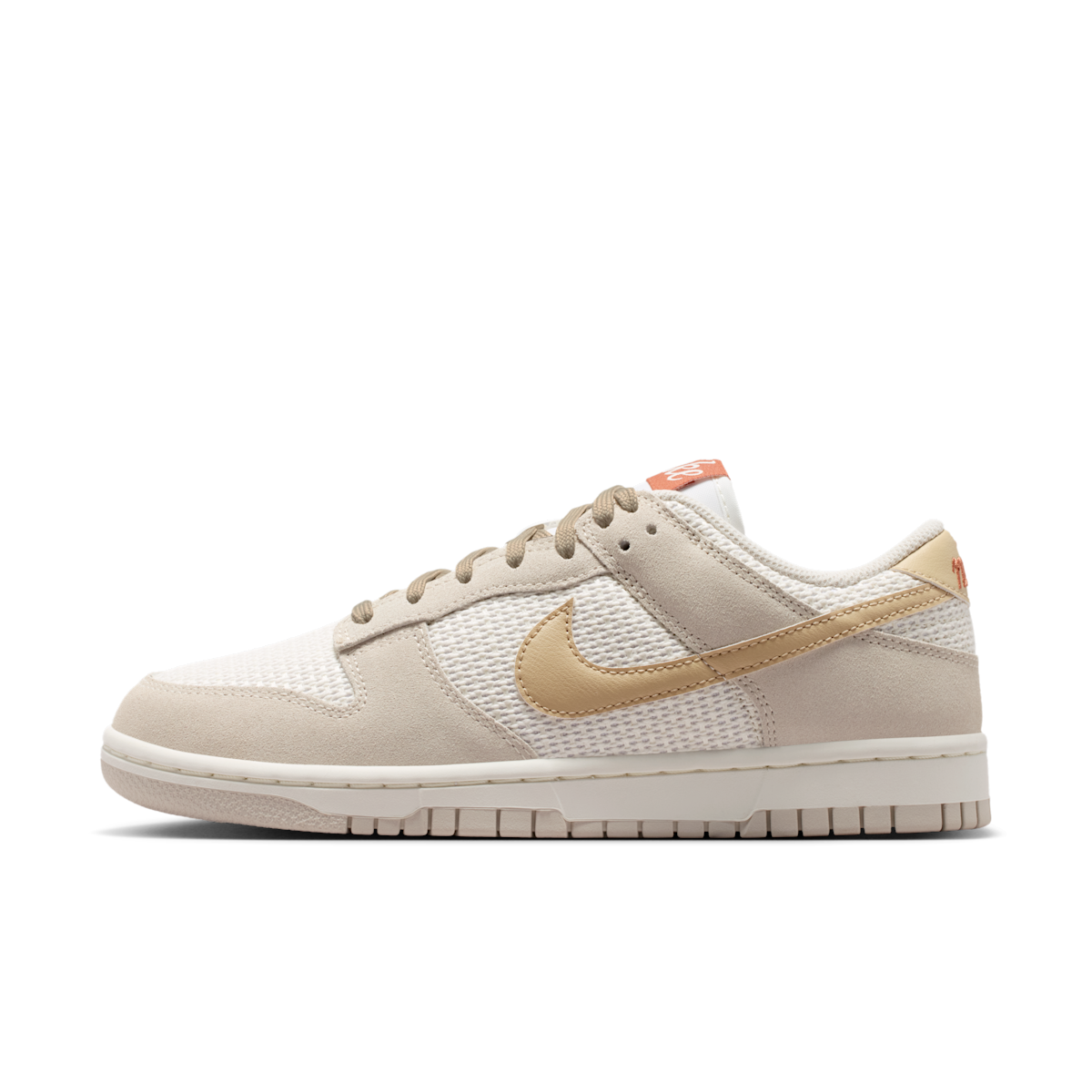 Women's Dunk Low SE Shoes