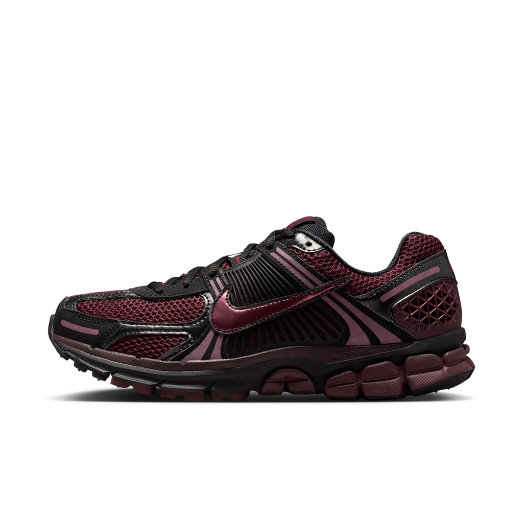 Women's Zoom Vomero 5 Shoes with Reflective Accents
