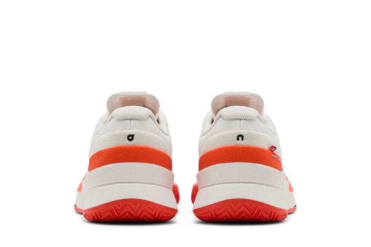 ON Wmns The Roger Pro 2 Clay 'White Flame'