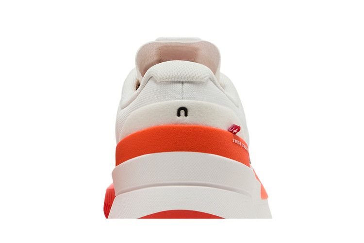 ON Wmns The Roger Pro 2 Clay 'White Flame'