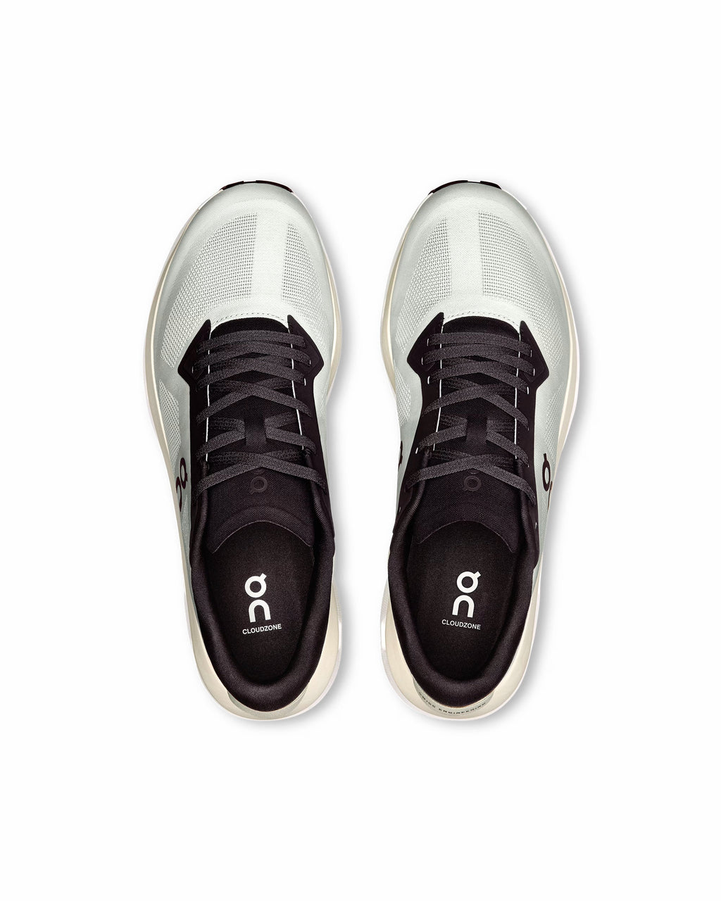 Cloudzone Sneakers with Speedboard Technology in Ice Black