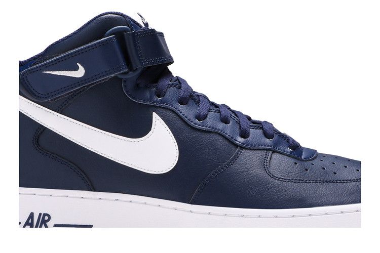 Nike Air Force 1 '07 Mid 'Navy'