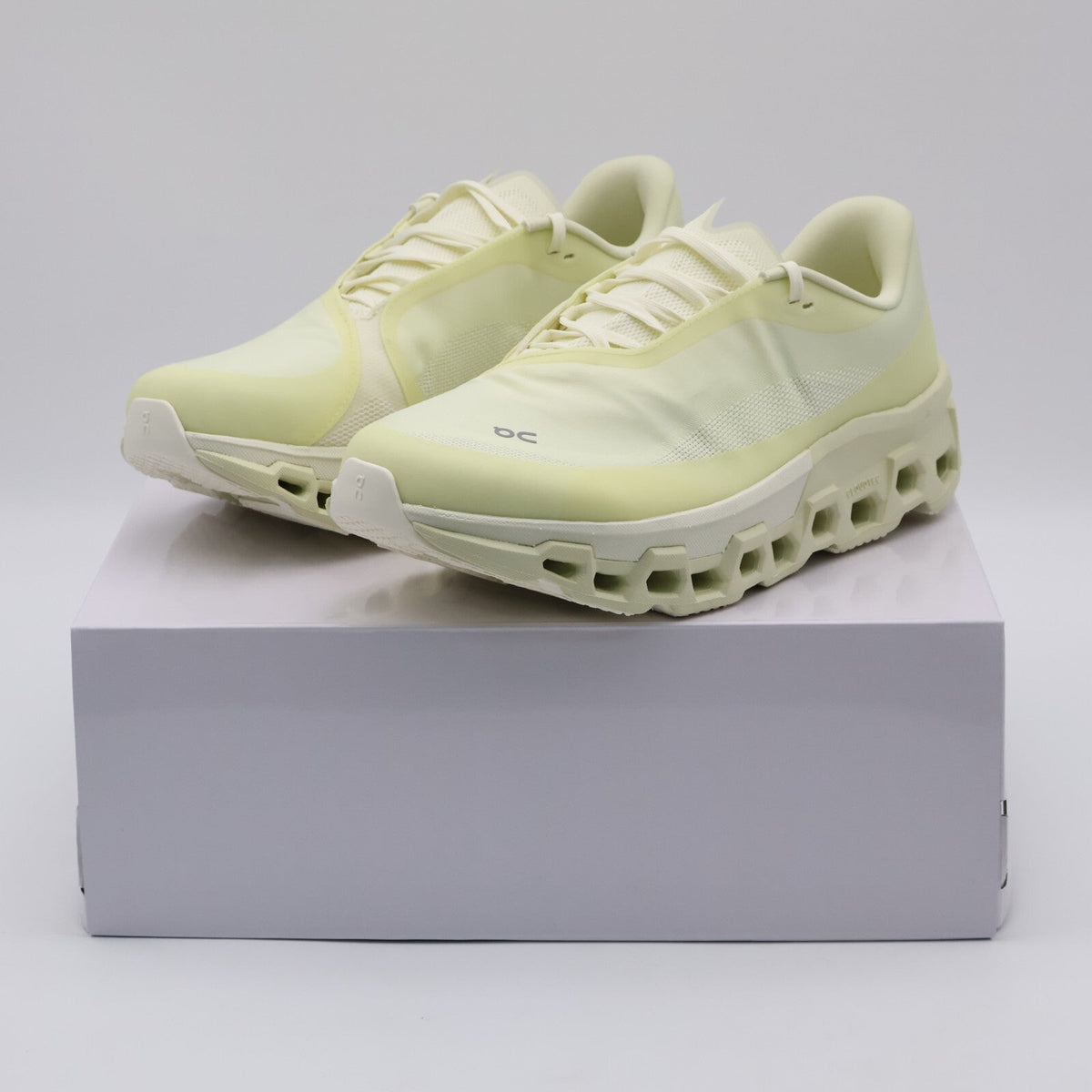 3ME10331062 POST ARCHIVE FACTION On Cloudmonster 2 PAF Seedling White (Men's)