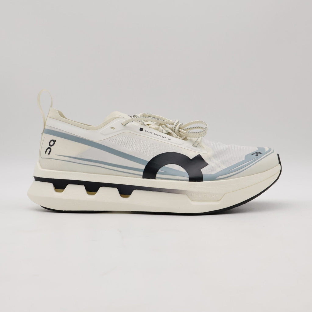 3ME30720813 Dover Street Market (DSM) Ã On Cloudboom Zone White (Men's)