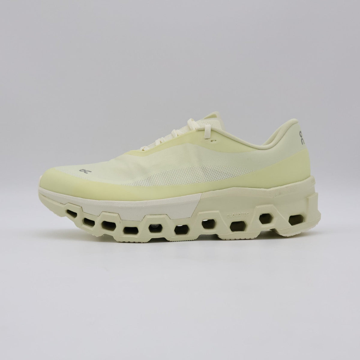 3ME10331062 POST ARCHIVE FACTION On Cloudmonster 2 PAF Seedling White (Men's)