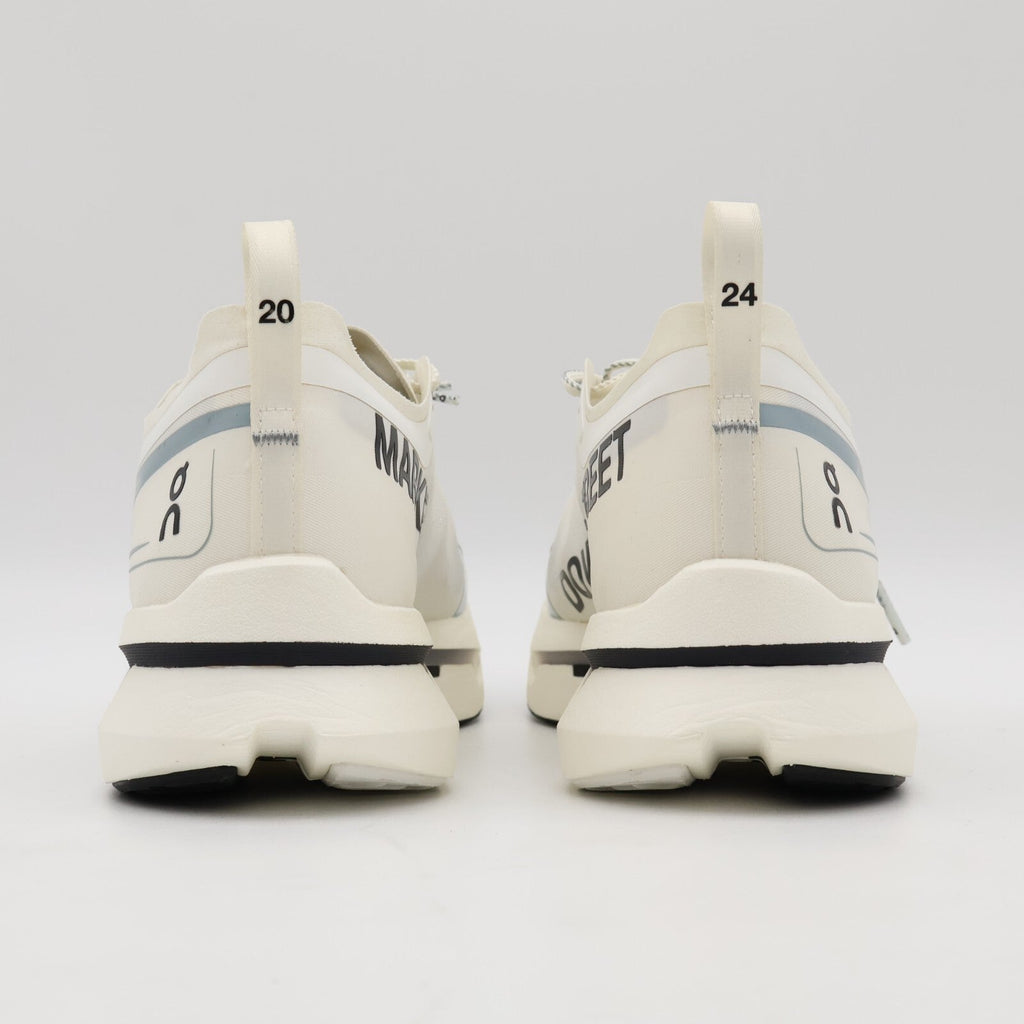 3ME30720813 Dover Street Market (DSM) Ã On Cloudboom Zone White (Men's)