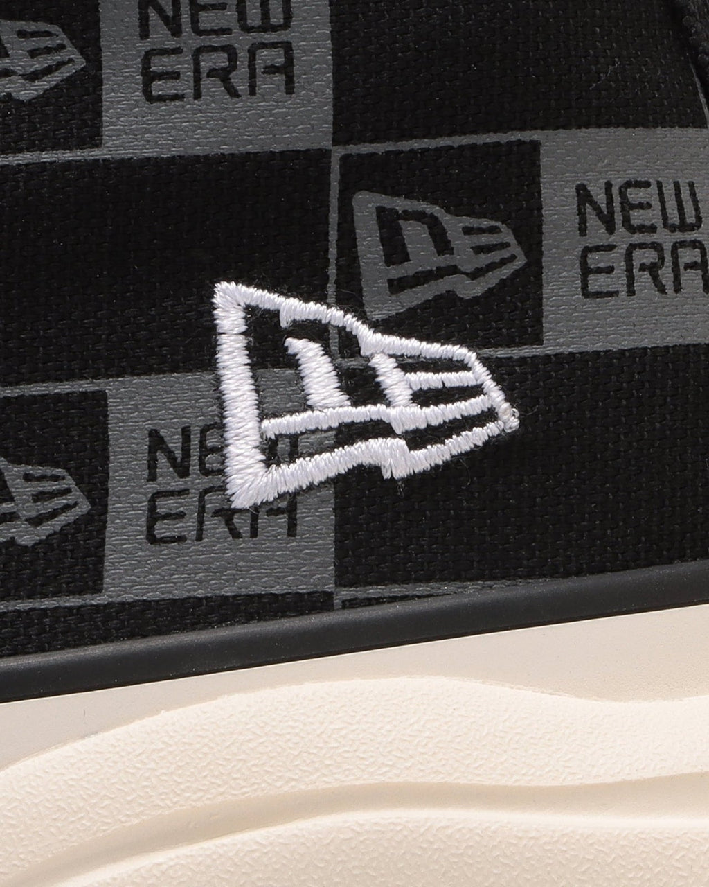 31312420 New Era Converse All Star Surgetrainer Hi Black (Men's)