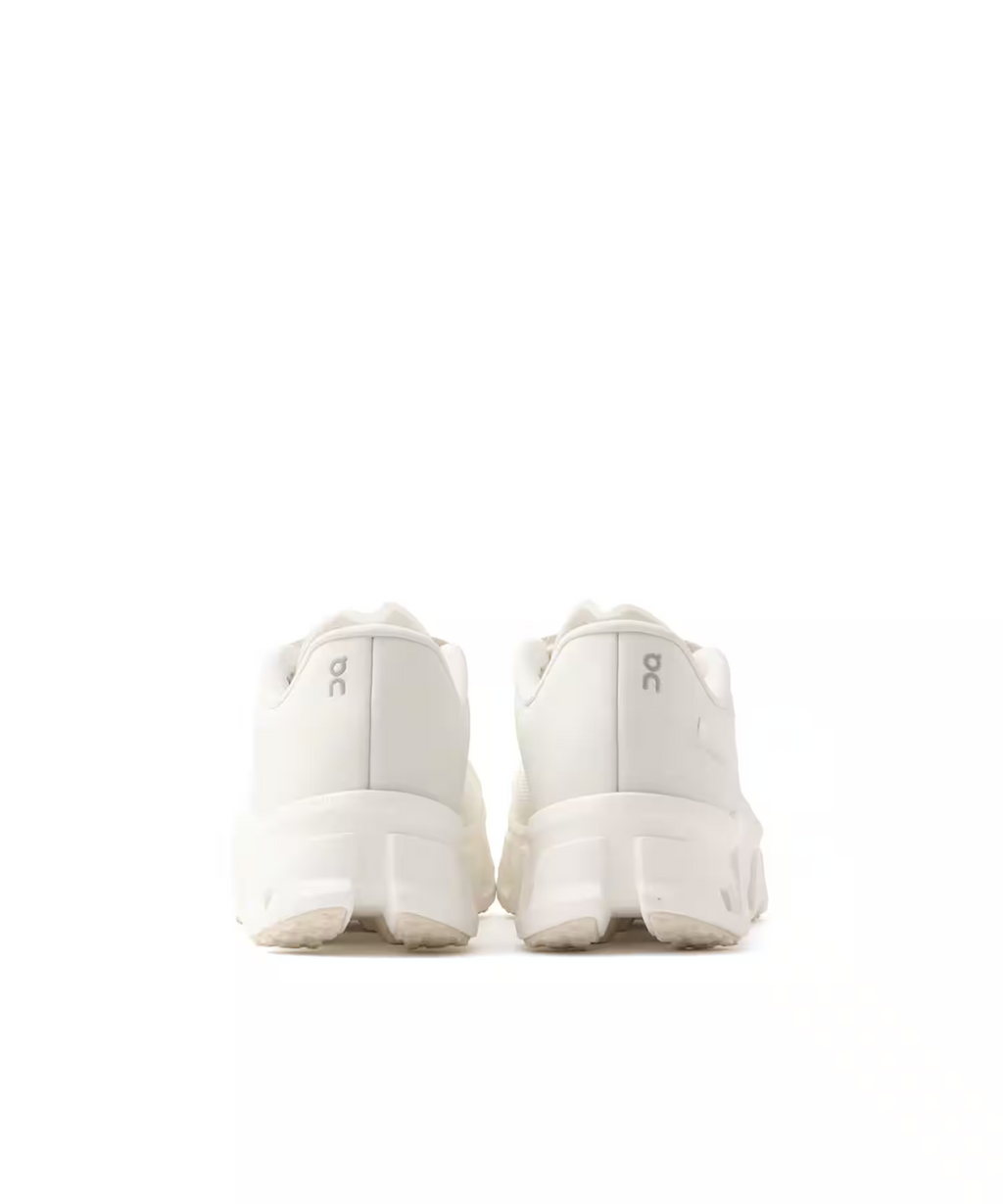 3MF30931200 POST ARCHIVE FACTION Ã On Cloudmonster Hyper White (Men's)