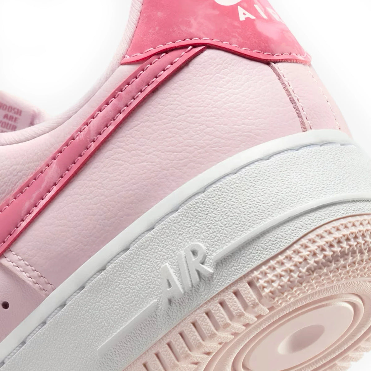 Nike Air Force 1 Low '07 'Valentine's Day' Women's (2026)