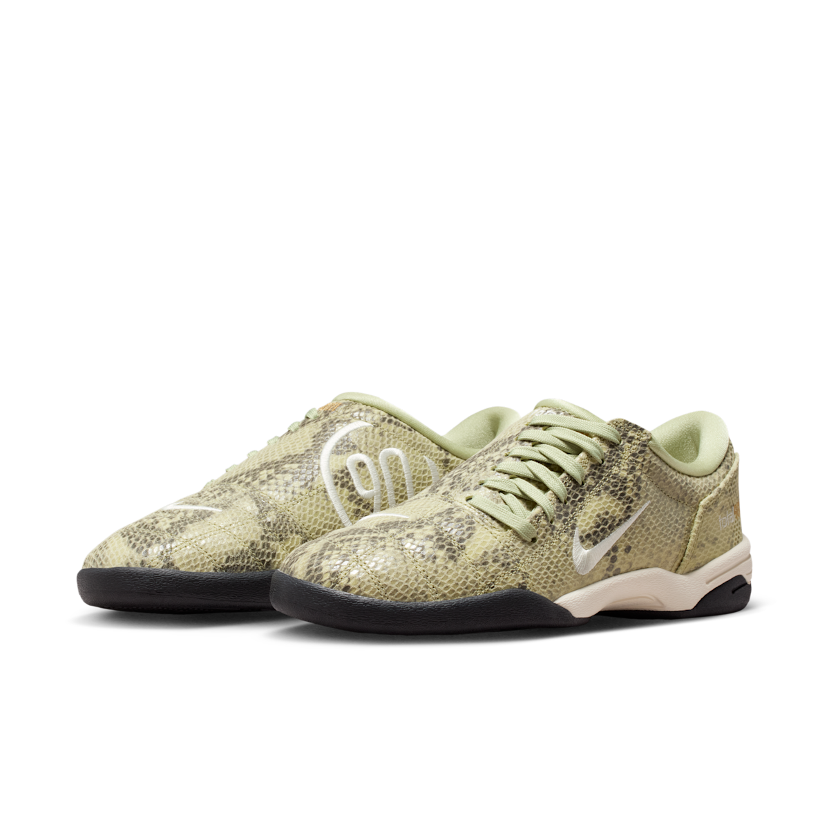 Women's Total 90 SE Shoes