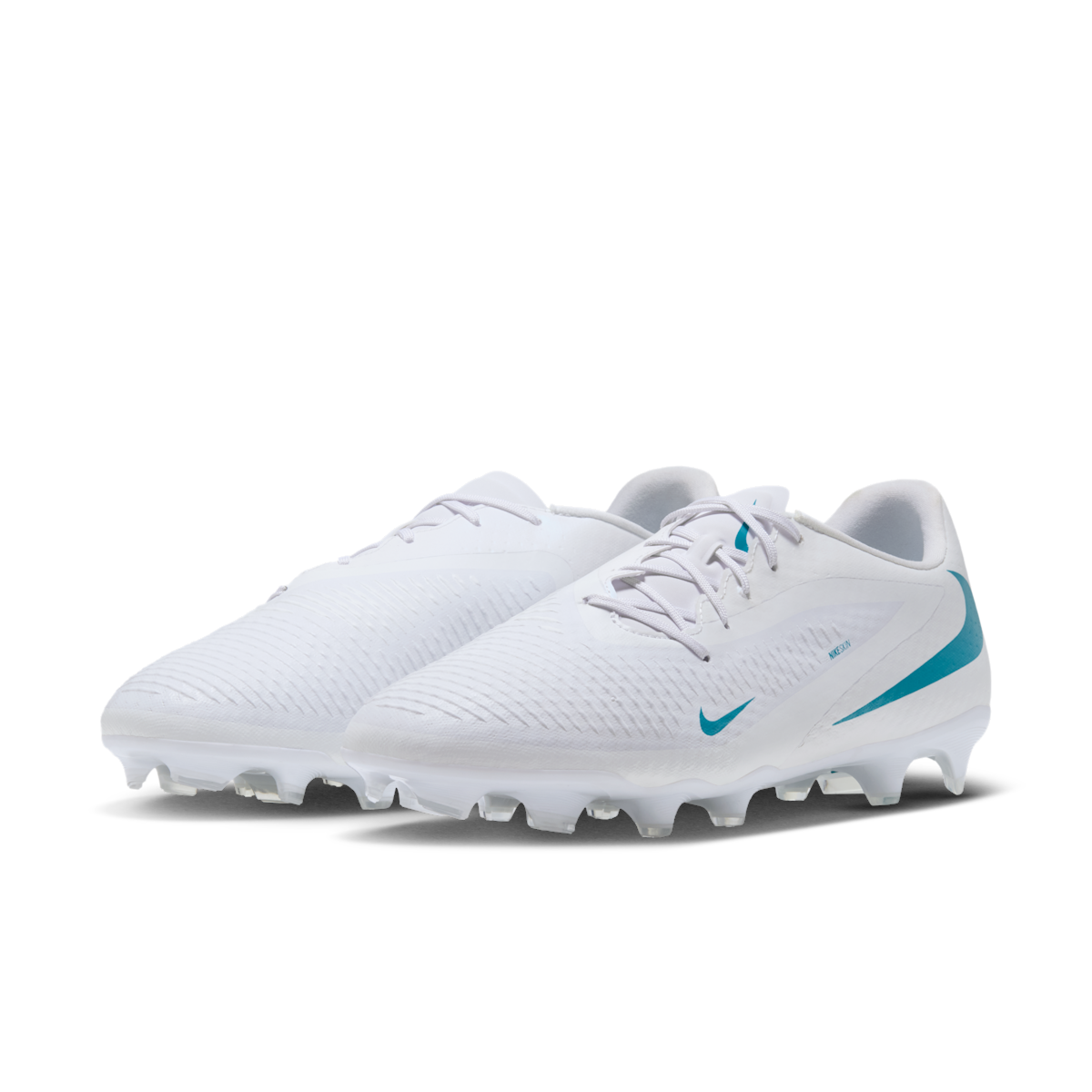 Men's Phantom 6 Low Academy Multi-Ground Soccer Cleats
