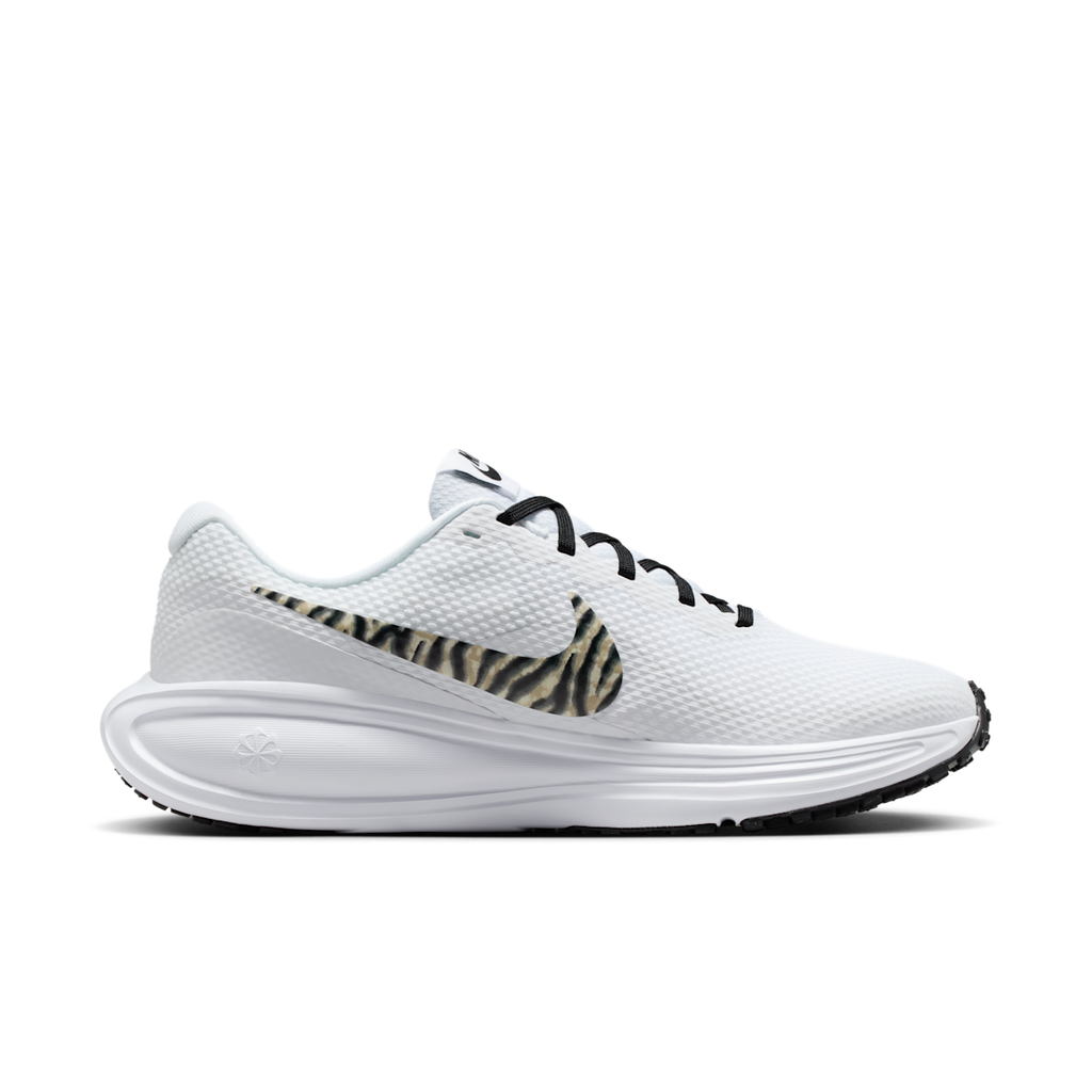 Women's Revolution 8 Road Running Shoes