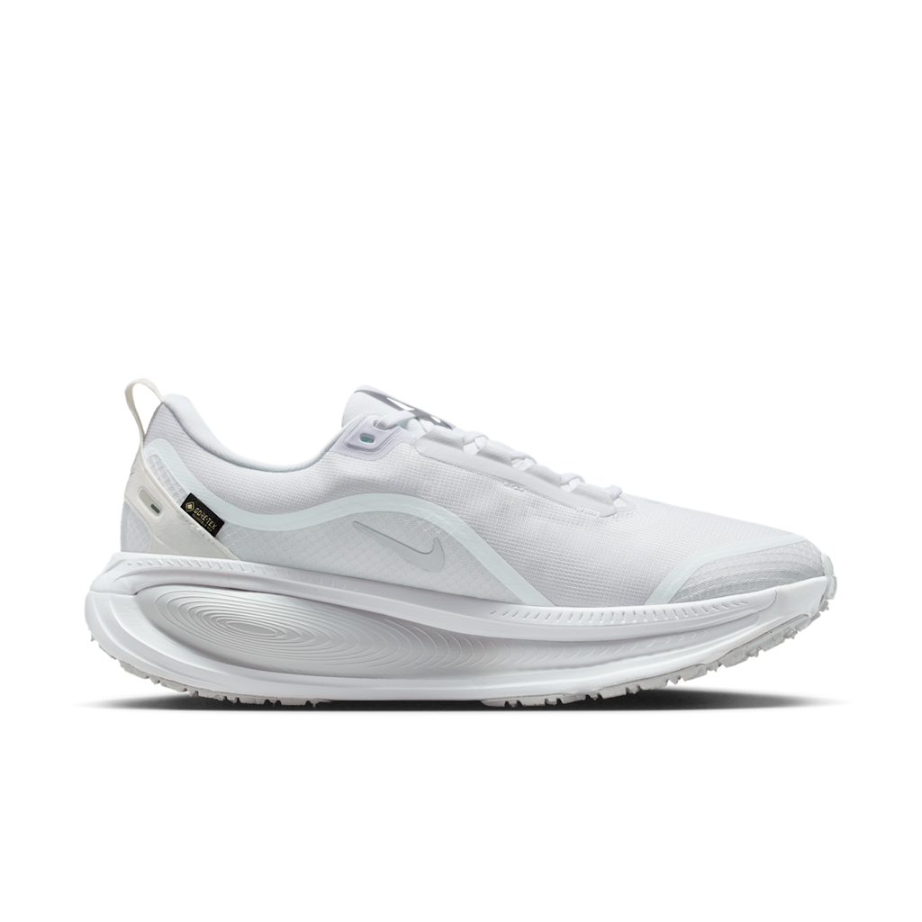 Men's Vomero 18 GORE-TEX Waterproof Road Running Shoes with Reflective Accents