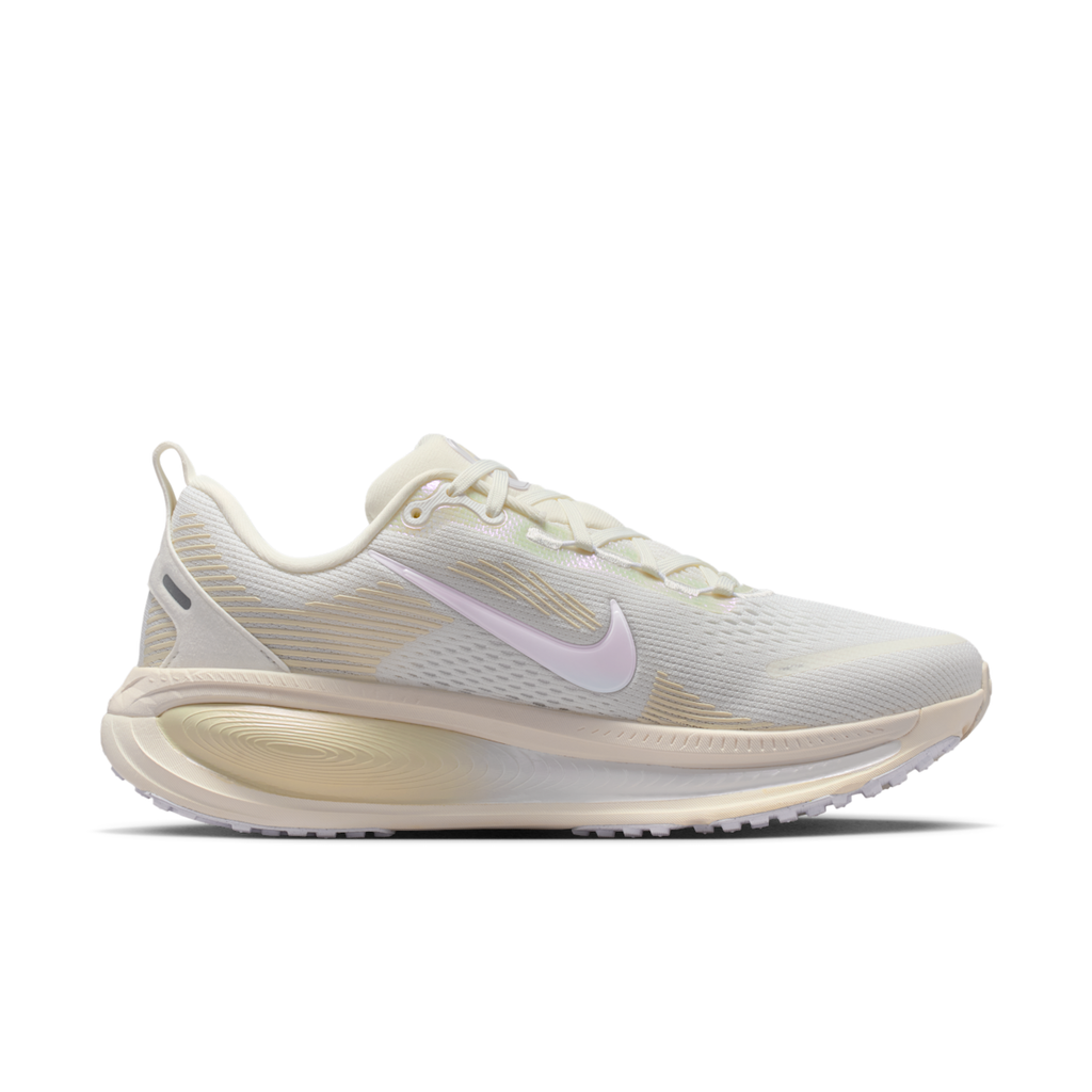 Women's Vomero 18 Road Running Shoes