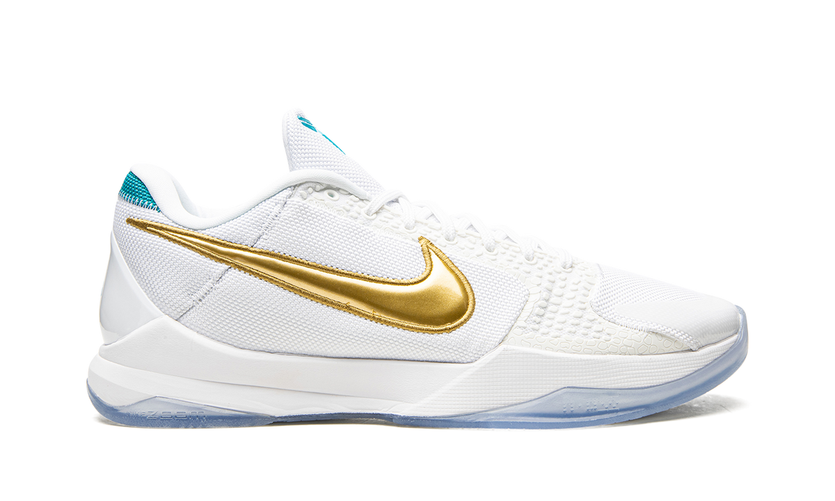 Kobe 5 Protro x Undefeated "What If Pack" DB5551 900